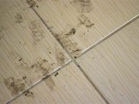 5 Tile Mistakes That Are Wrecking Your Bathroom